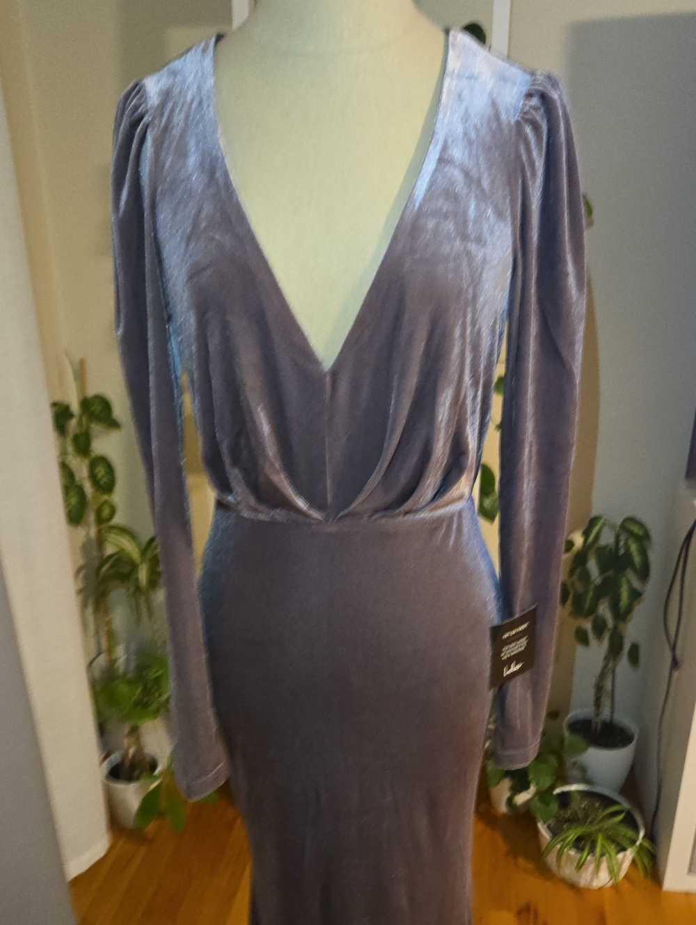 Lulu's Lavender Velvet Long Sleeve V-Neck Dress